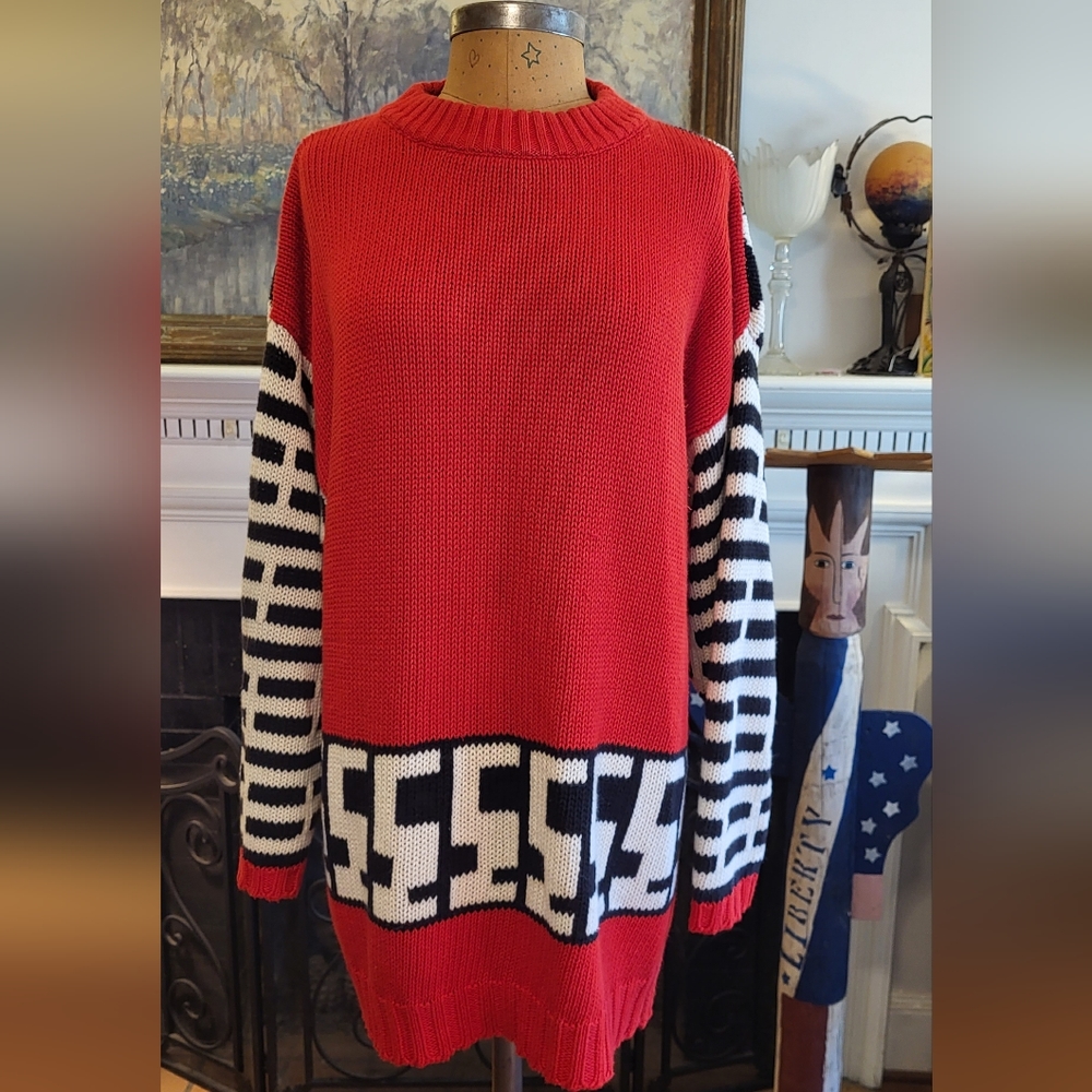 Vintage Women's Wild Crescendo Sweater